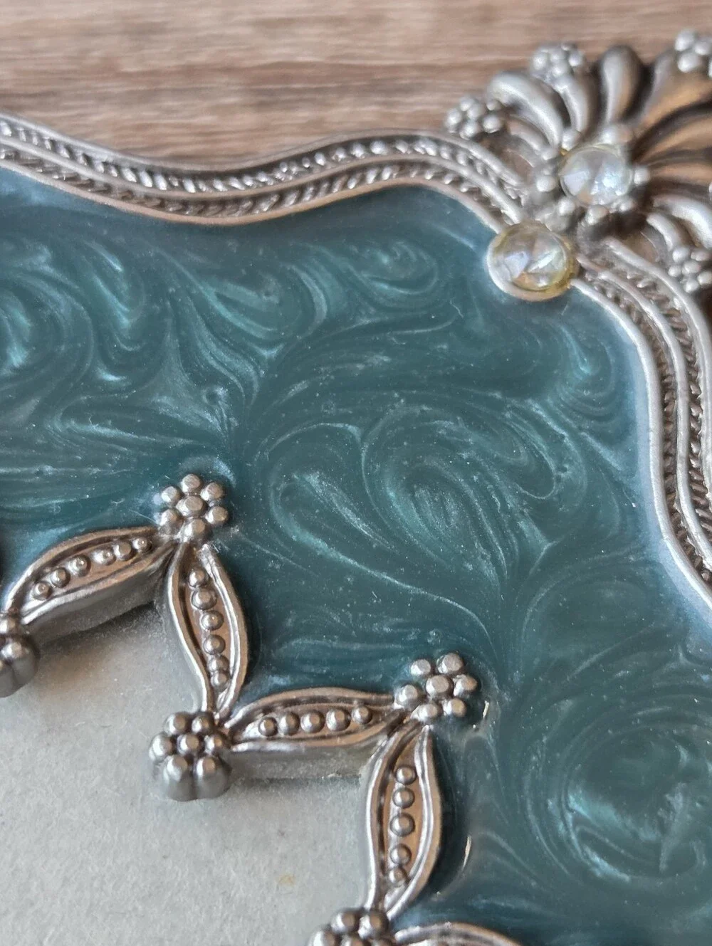 N/A vintage ornate